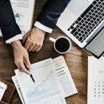 500万円払って投資顧問になろうと考えていた事があります。